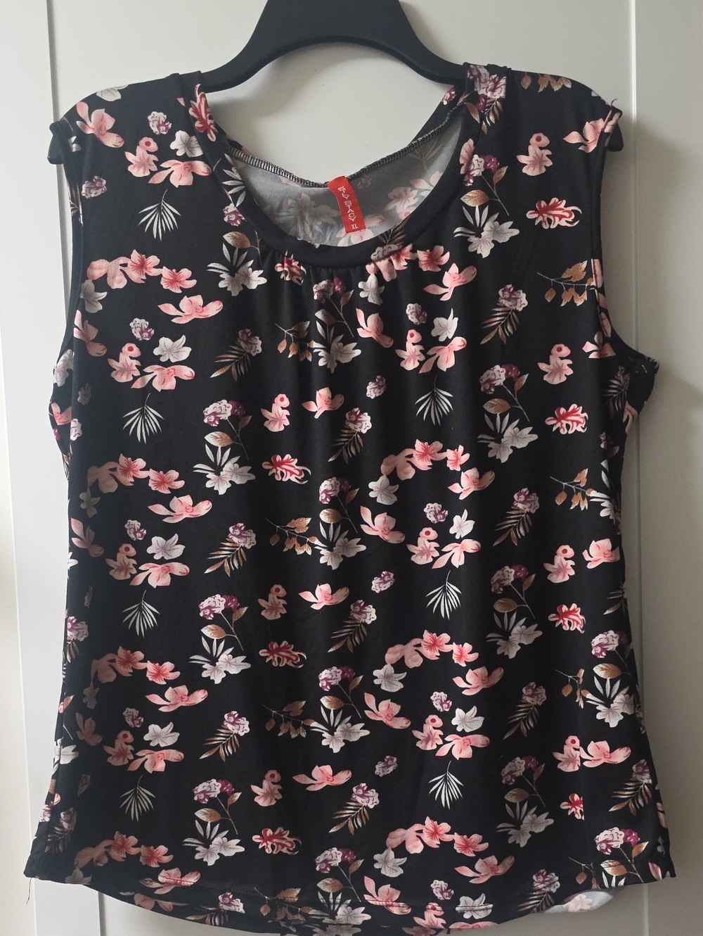 Emily Stacy Floral Sleeveless Tank Top - Black with Pink Floral Size XL